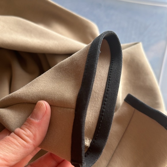 Tan Nike Tech size L like new condition. - Picture 10 of 11